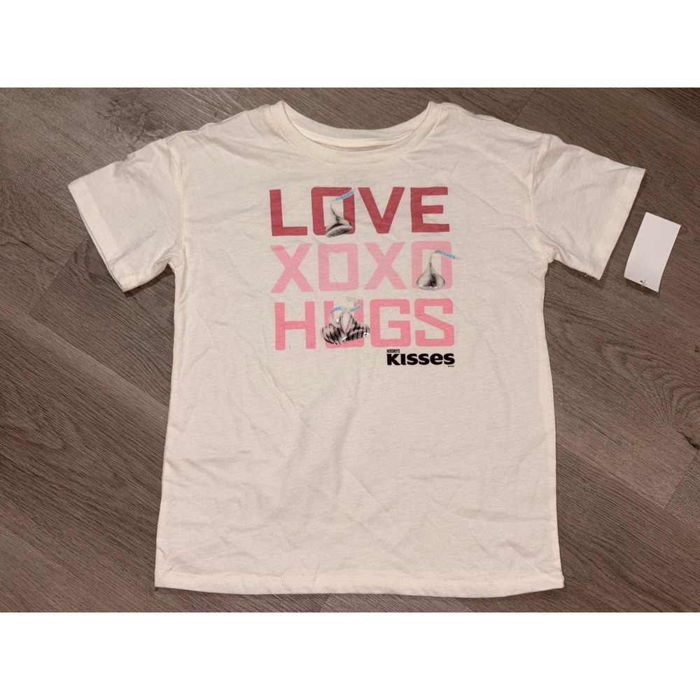 Hershey's Kisses Girls Cream Love XOXO Hugs Graphic T-Shirt Size S 6/7 NWT